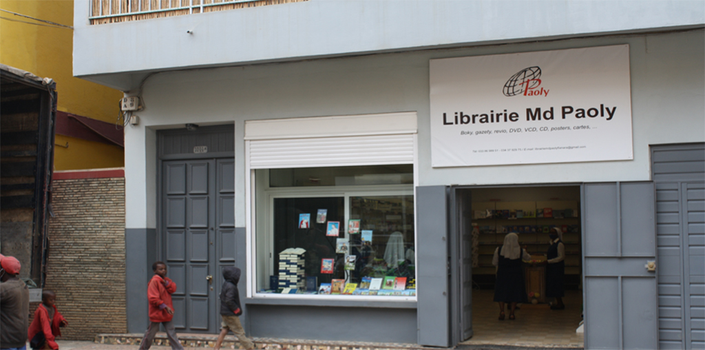 Librairie Md Paoly Ampasambazaha, Fianarantsoa